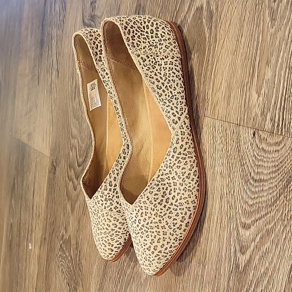TOMS Jutti Neat flats in Cheetah print